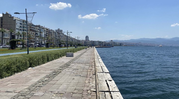 İzmir de Kordon Boyu boş kaldı