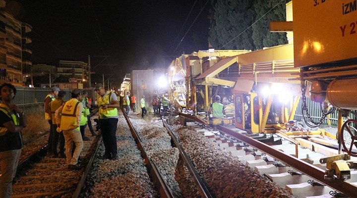 İzmir de banliyö hattında yenileme çalışması