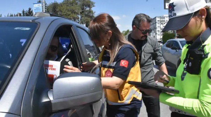 İzmir de  fermuar sistemi  farkındalık etkinliği