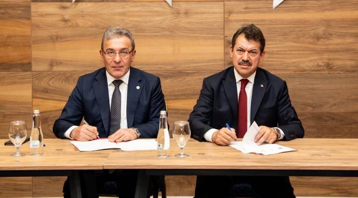 İzmir de insan hakları, şiddetle mücadele ve sosyal arabuluculuk protokolü imzalandı