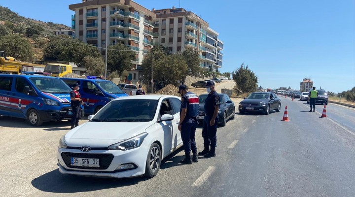 İzmir de jandarmadan asayiş uygulaması!