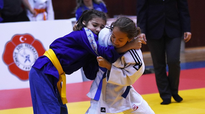 İzmir de judo heyecanı