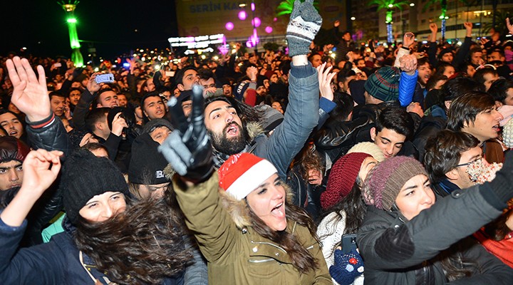 İzmir de müzik şöleni... İşte yeni yıl programı