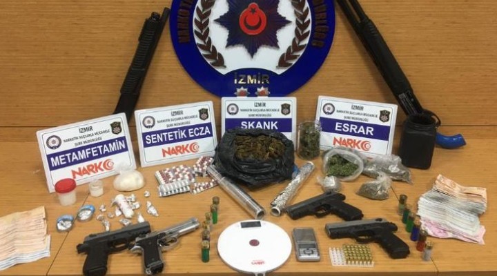 İzmir polisinden uyuşturucu operasyonu!