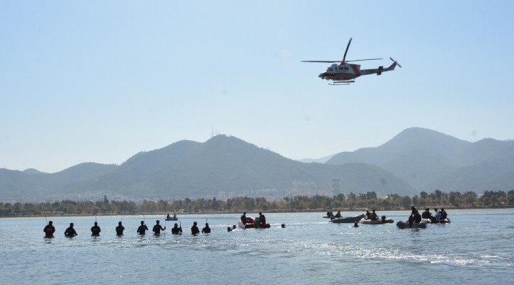 İzmir’de afet tatbikatı!