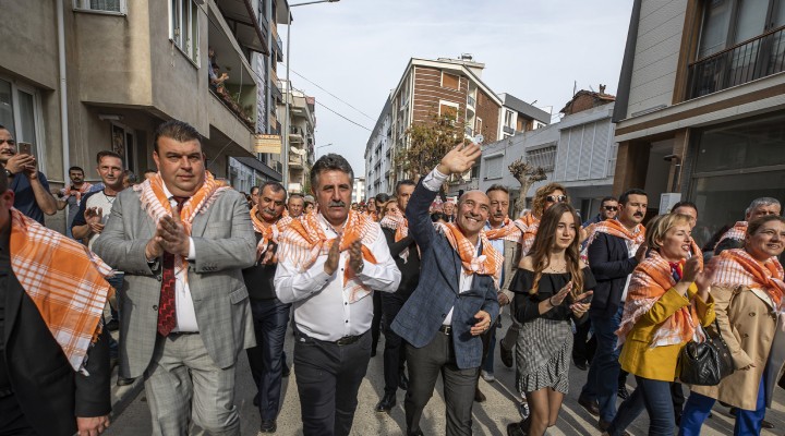 İzmir’de turuncu şenlik başladı