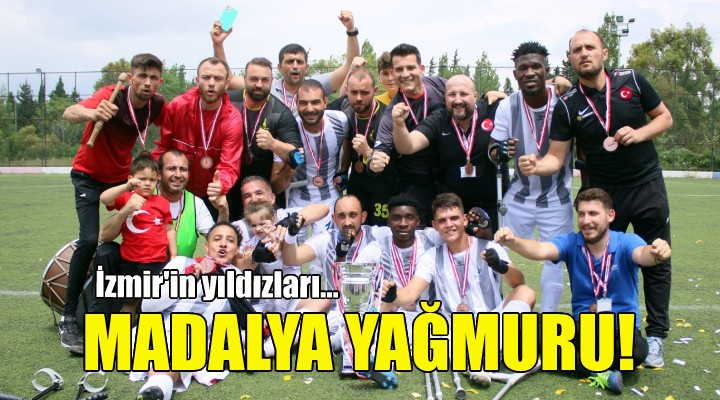 İzmir’in yıldızlarına 2022’de madalya yağmuru!