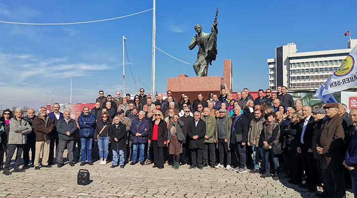 İzmirli Gazeteciler den  Süleyman Gençel  eylemi