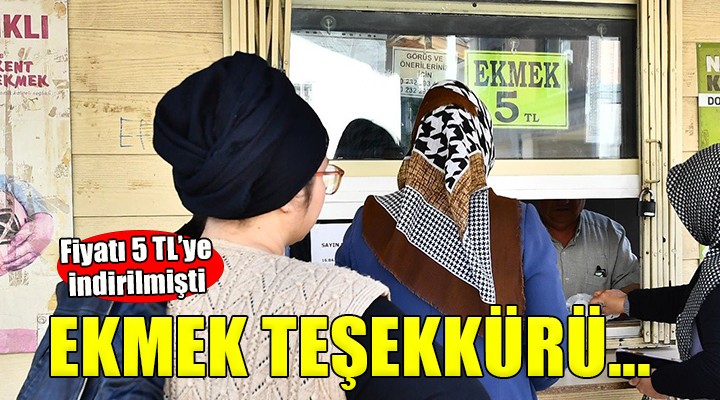 İzmirli yurttaşlardan Başkan Tugay’a ekmek teşekkürü...