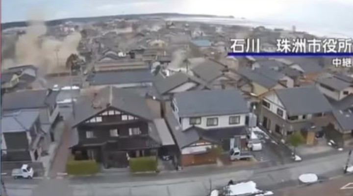 Japonya da büyük deprem ve tsunami!