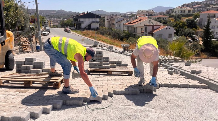 Kadınlar Denizi nde 2 bin metrekarelik yol yenileme çalışması başladı
