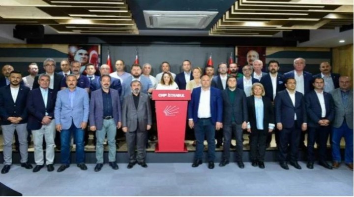Kaftancıoğlu na 39 ilçe başkanından destek