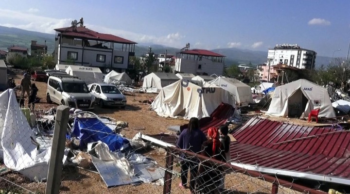 Kahramanmaraş ı bu kez hortum vurdu: 1 ölü, 34 yaralı