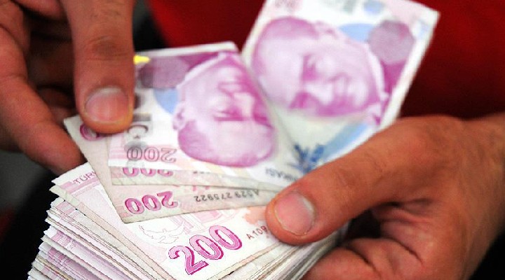 Kanun yürürlüğe girdi, en düşük emekli aylığı 16 bin 881 liraya yükseldi
