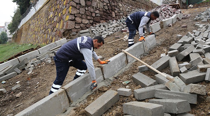 Karabağlar Belediyesi öğrencilerin sesini duydu! Okul girişi yenileniyor