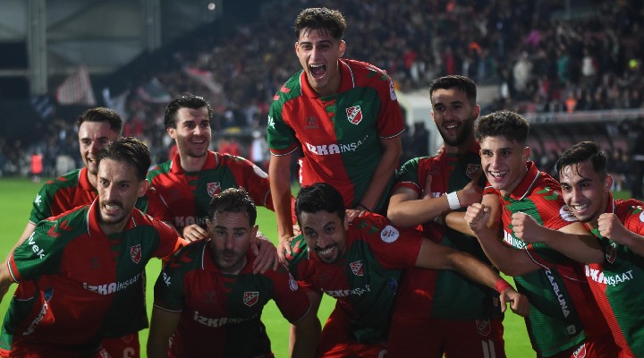 Karşıyaka-Tire devre finalinde!