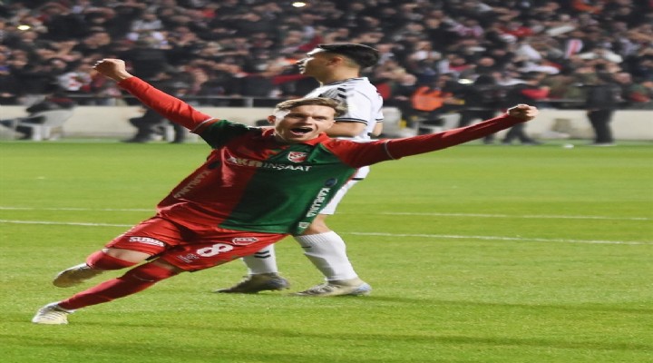 Karşıyaka da Erhan ve Mücahit ten müthiş dönüş