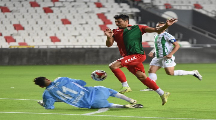 Karşıyaka da Hamza beklenen performansın uzağında kaldı