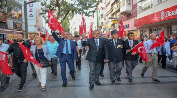 Karşıyaka da gaziler yürüdü