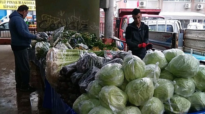 Karşıyaka pazarlarında virüs önlemleri