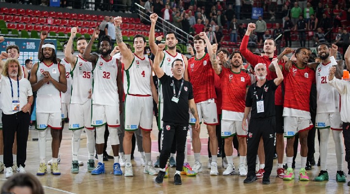Karşıyaka potada siftah yaptı