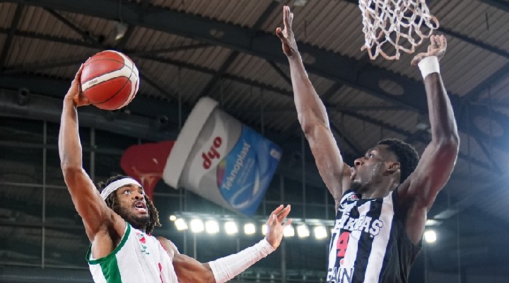 Karşıyaka potada umut tüketiyor