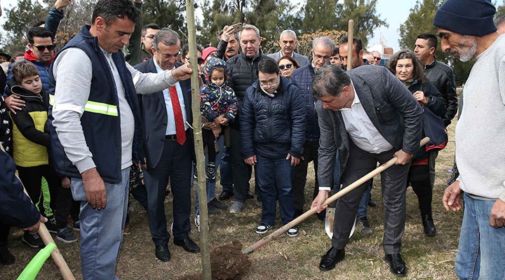 Karşıyaka’da fidan dikim şenliği!