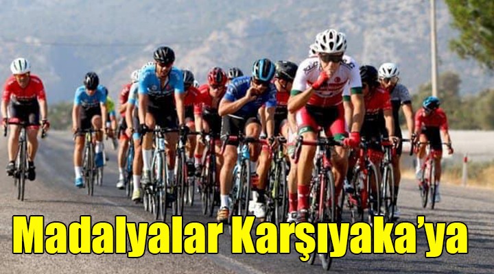 Karşıyakalı bisikletçiler madalyaları topladı