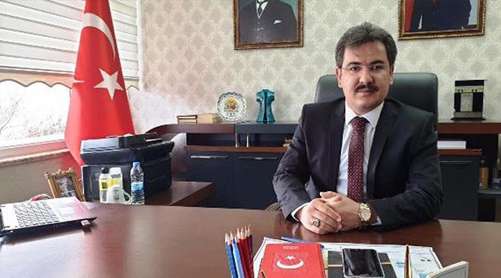 Kaymakamdan skandal ‘Cumhuriyet’ paylaşımı