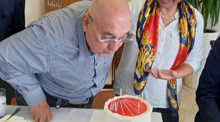 Kemal Anadol, 80. yaşını kutladı!