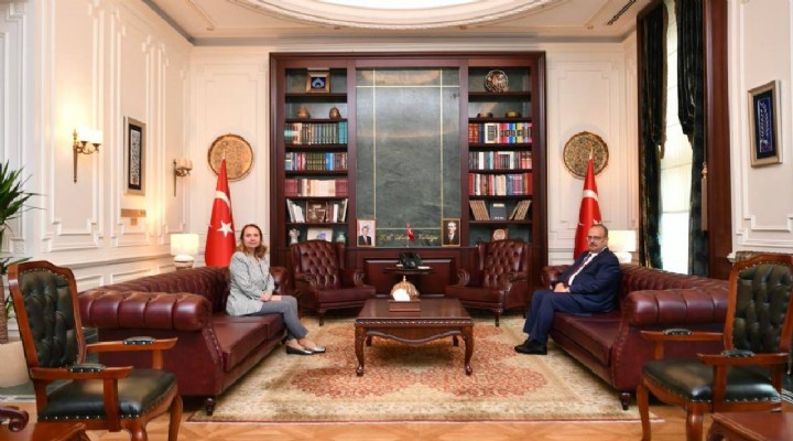 Kemal Kılıçdaroğlu’nun ekibinde yer alan Semra Dinçer, Ankara Valisi’ni ziyaret etti