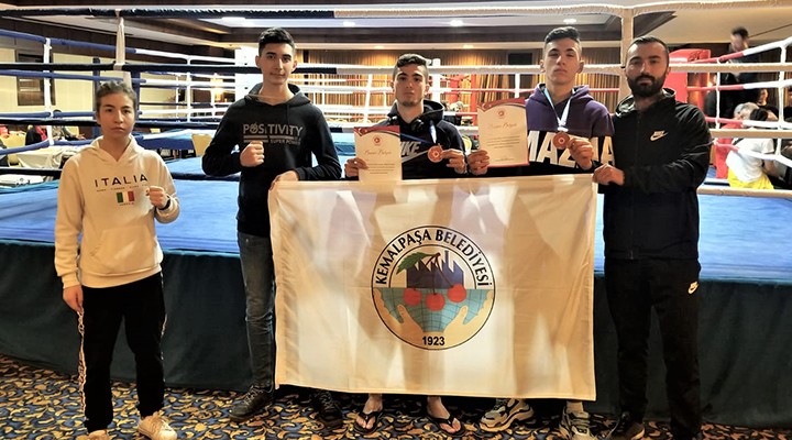 Kemalpaşa da kick boks gururu