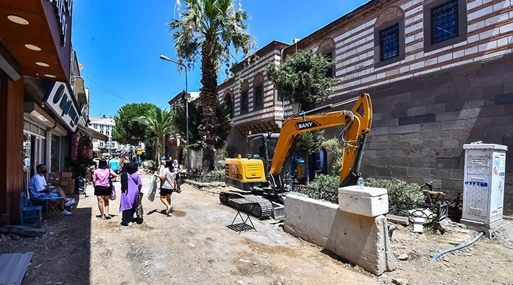 Kemeraltı da kritik caddede üstyapıya geçiliyor