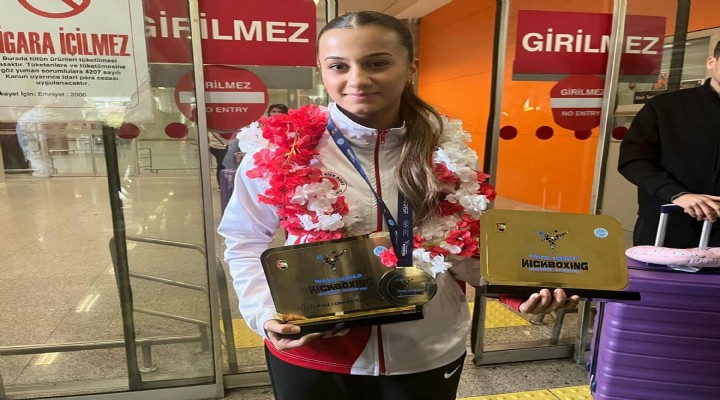 Kick boksçu Elif, dünya şampiyonluğunu iki ay önce kaybettiği babasına hediye etti