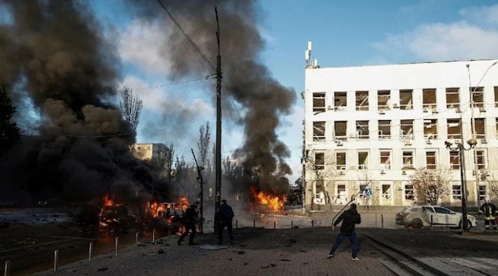 Kiev güne yeni patlamalarla uyandı!