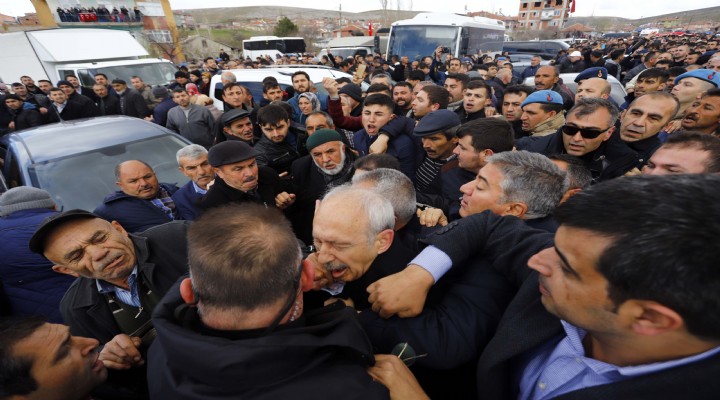 Kılıçdaroğlu na şehit cenazesinde saldırı