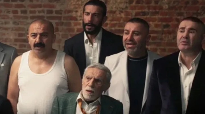 Kolpaçino filmiyle yıldızı parladı: Ünlü oyuncu siyasete atıldı!