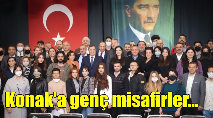 Konak Belediye Meclisi’ne genç misafirler...