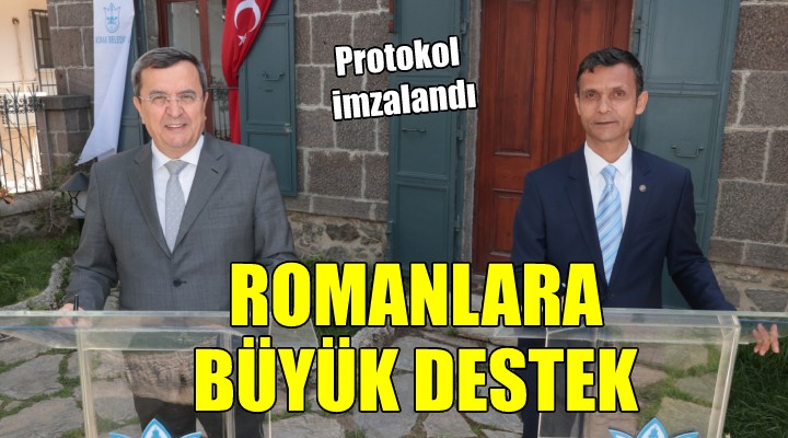 Konak ta Romanlara büyük destek