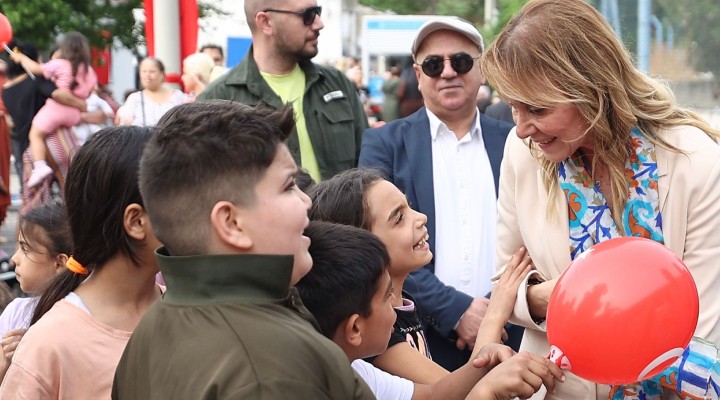 Konak’ın parklarında 23 Nisan coşkusu