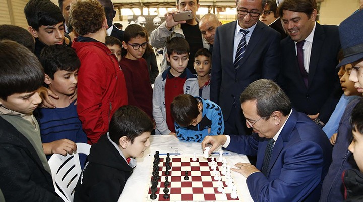 Konak’ta satranç heyecanı