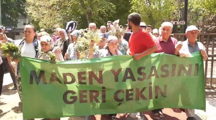 Köylüler açlık grevi başlattı:  Atatürk ün Meclisi nde bizim adımıza karar veremezsiniz 