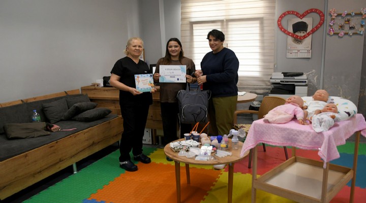 Kuşadası Belediyesi anne adaylarının en büyük takipçisi