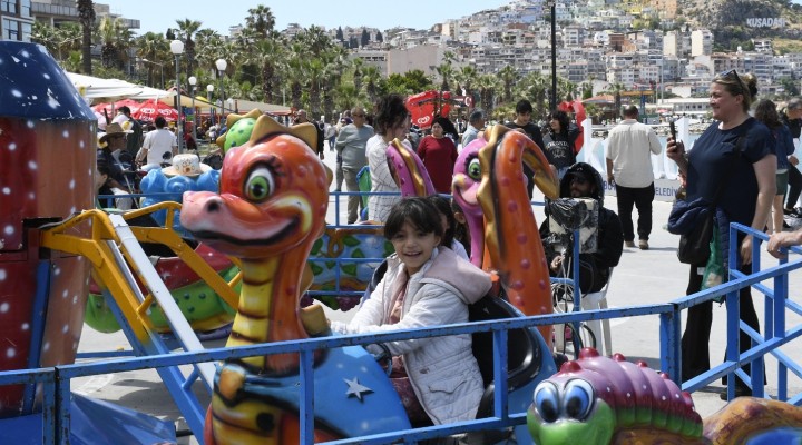 Kuşadası Belediyesi nden çocuklara 23 Nisan hediyesi!