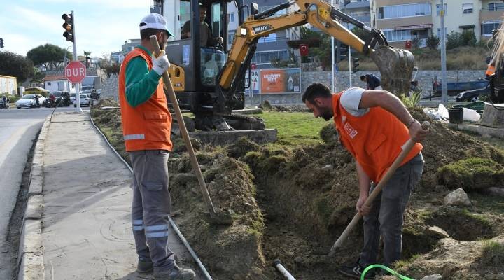 Kuşadası Belediyesi nden peyzaj düzenlemelerine su tasarrufu planlaması
