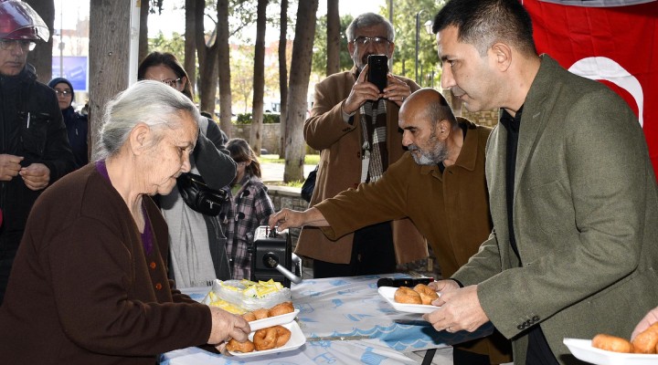 Kuşadası Belediyesi nden şehitler için lokma hayrı!