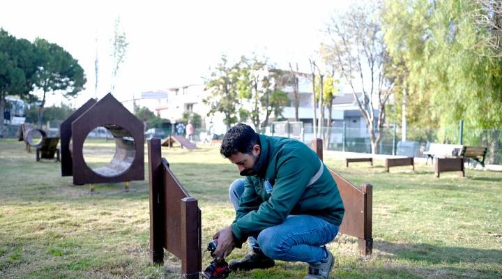 Kuşadası Belediyesi’nden Can dostların parklarına özel bakım