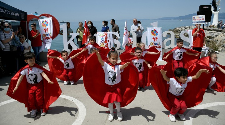 Kuşadası nda 23 Nisan coşkusu!