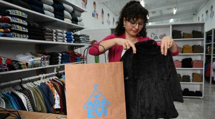 Kuşadası nda Ada Kıyafet Evi açılıyor