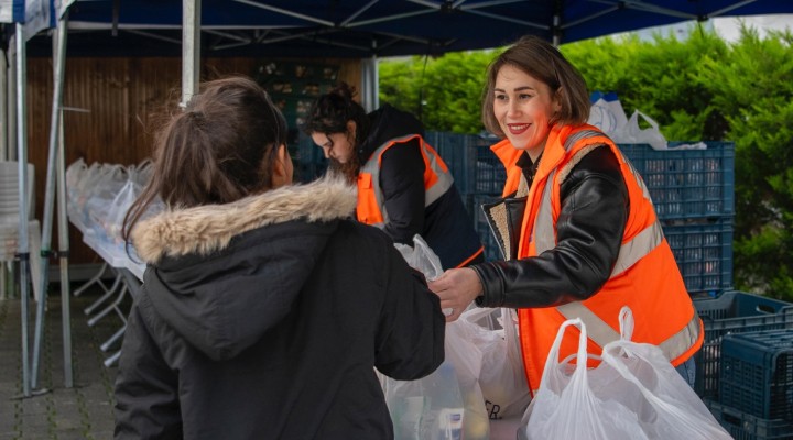 Kuşadası nda beslenme çantası desteği